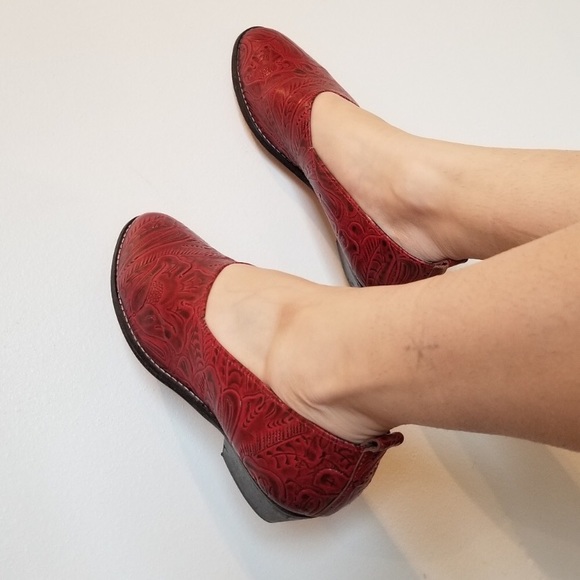 REPOSH Oxblood Loafers - Picture 3 of 8